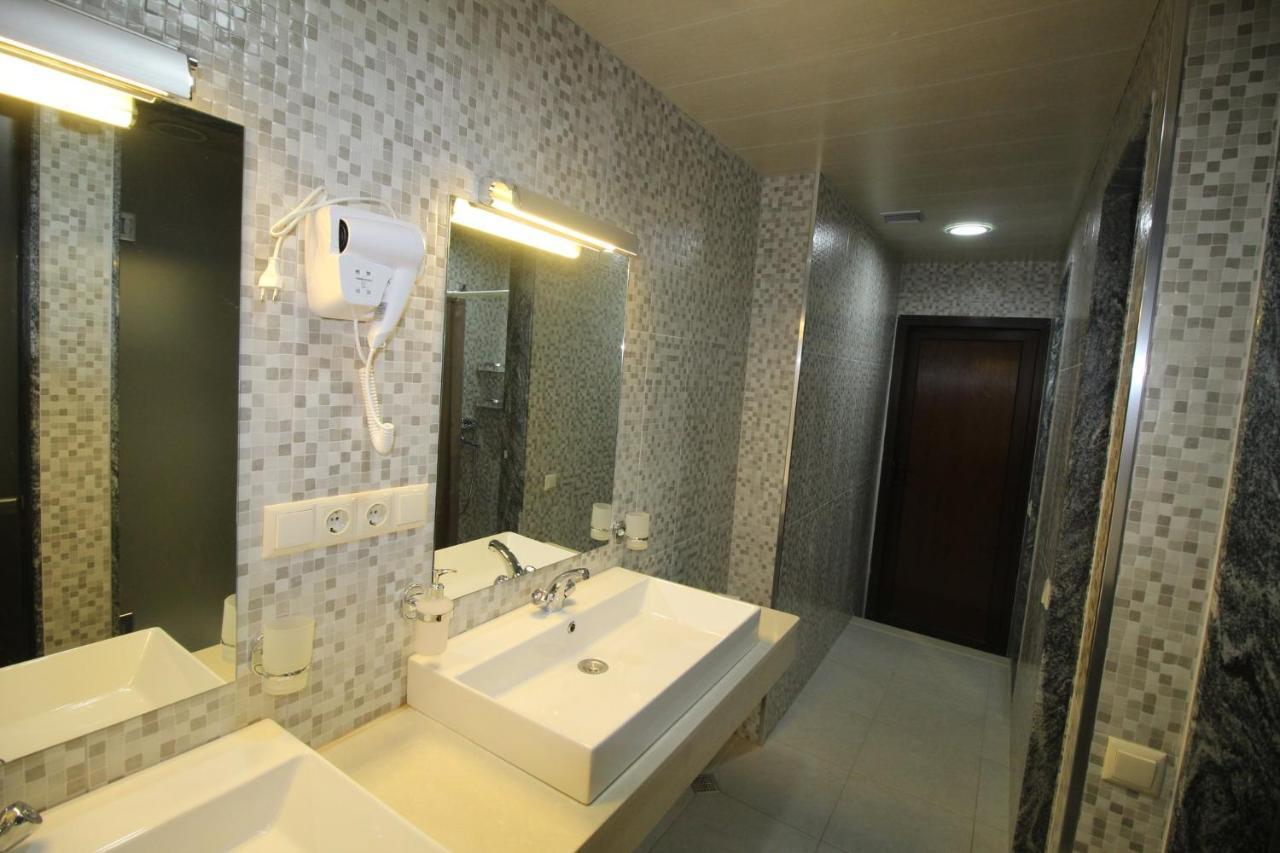 Hostel Jeal Batumi Exterior photo