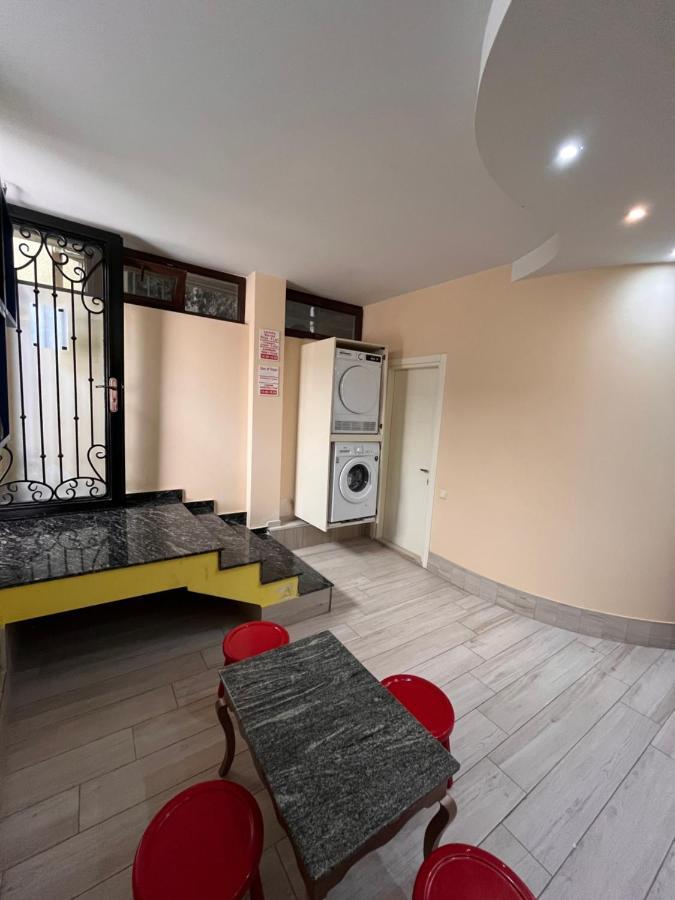 Hostel Jeal Batumi Exterior photo